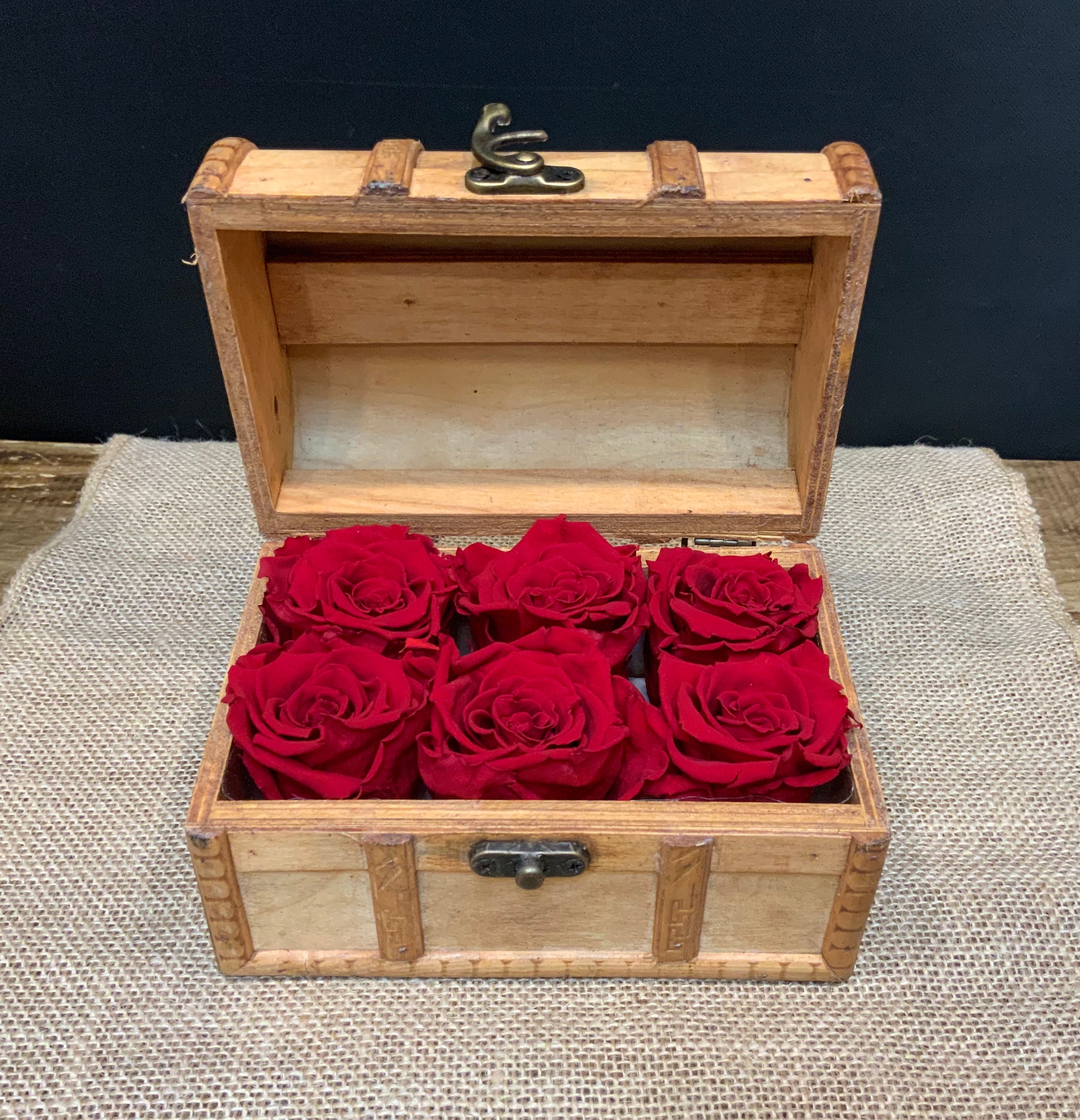 6 Preserved Red Roses in Wooden Treasure Box
